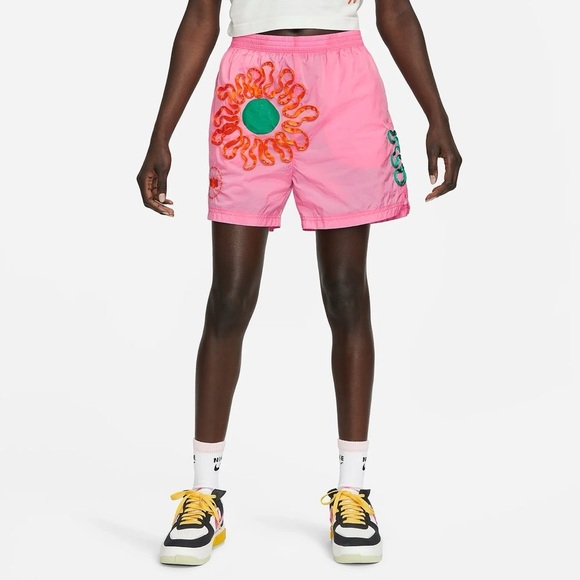 NIKE Euphoria Project Athleisure Pink Groovy Shorts - Picture 2 of 6